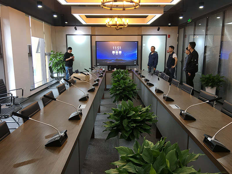 蔚蓝公司使用MAXHUB香蕉视频污黄下载