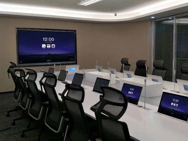 使用智能无纸化会议后，每年节省纸张超200万张