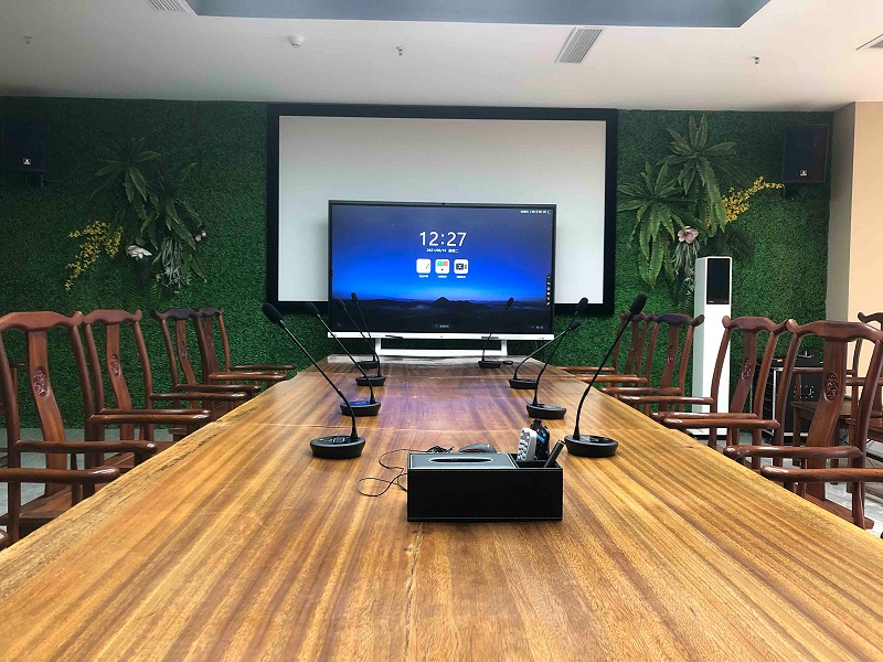 智能交互平板、投影、电视对比