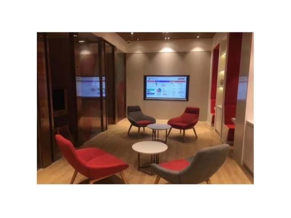 从交易型到沟通型营销，你只差了一个MAXHUB智慧厅堂营销系统